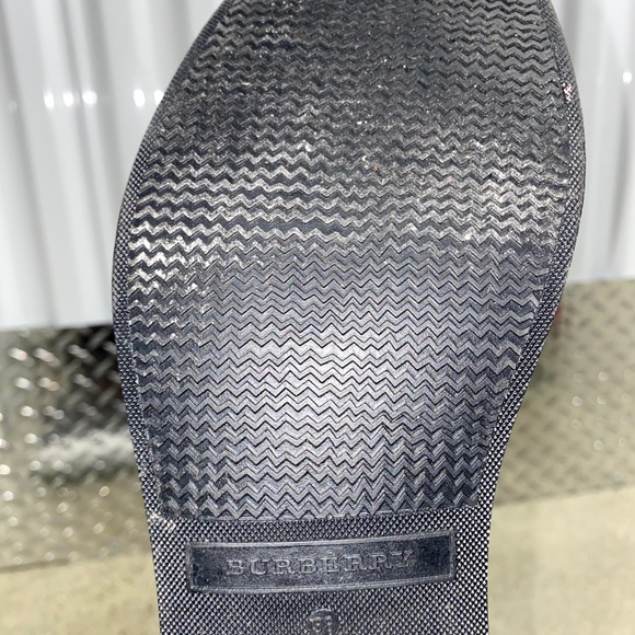 Monogram Burberry Rainboots - Picture 5 of 5